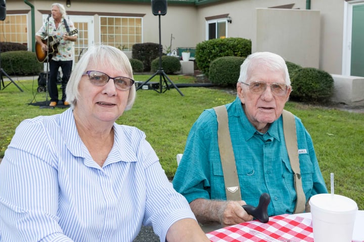  Insomnia and Aging: How to Reduce Poor Sleep Quality in Seniors