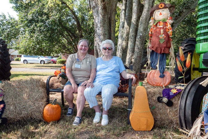 Senior-Friendly Activities That Capture the Heart of Fall