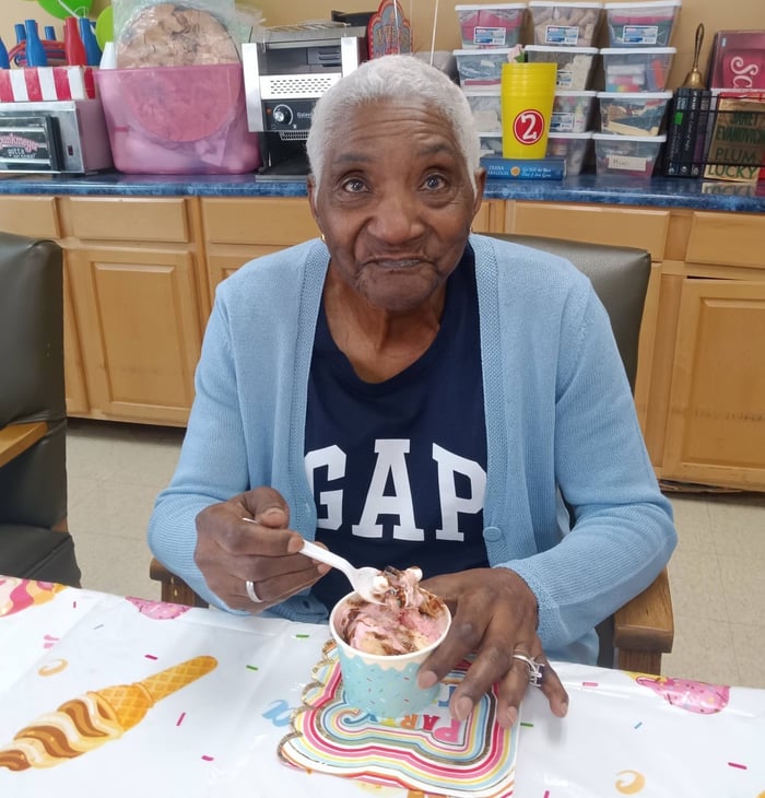 The Social and Psychological Benefits of Ice Cream for Seniors
