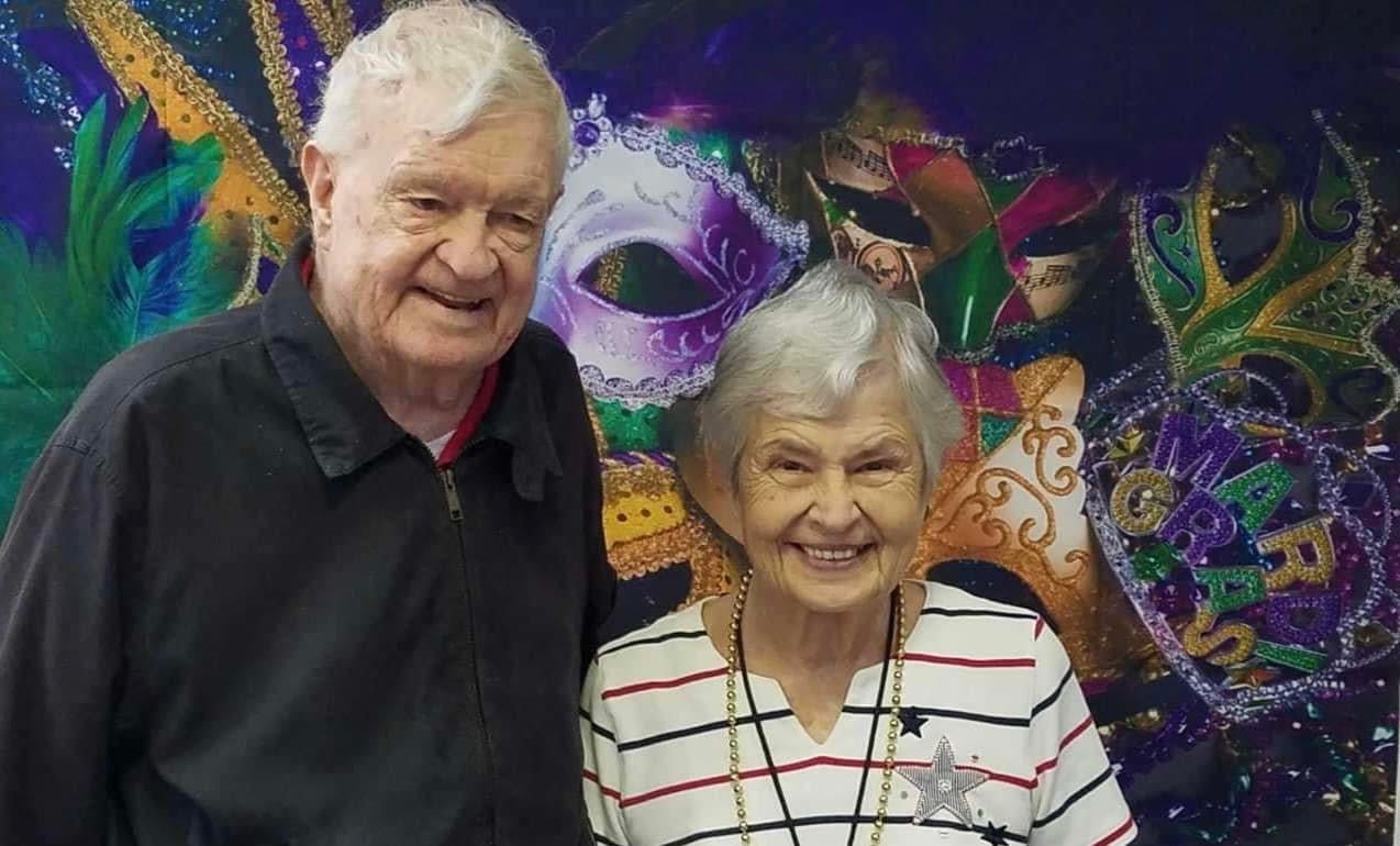 mardi gra couple