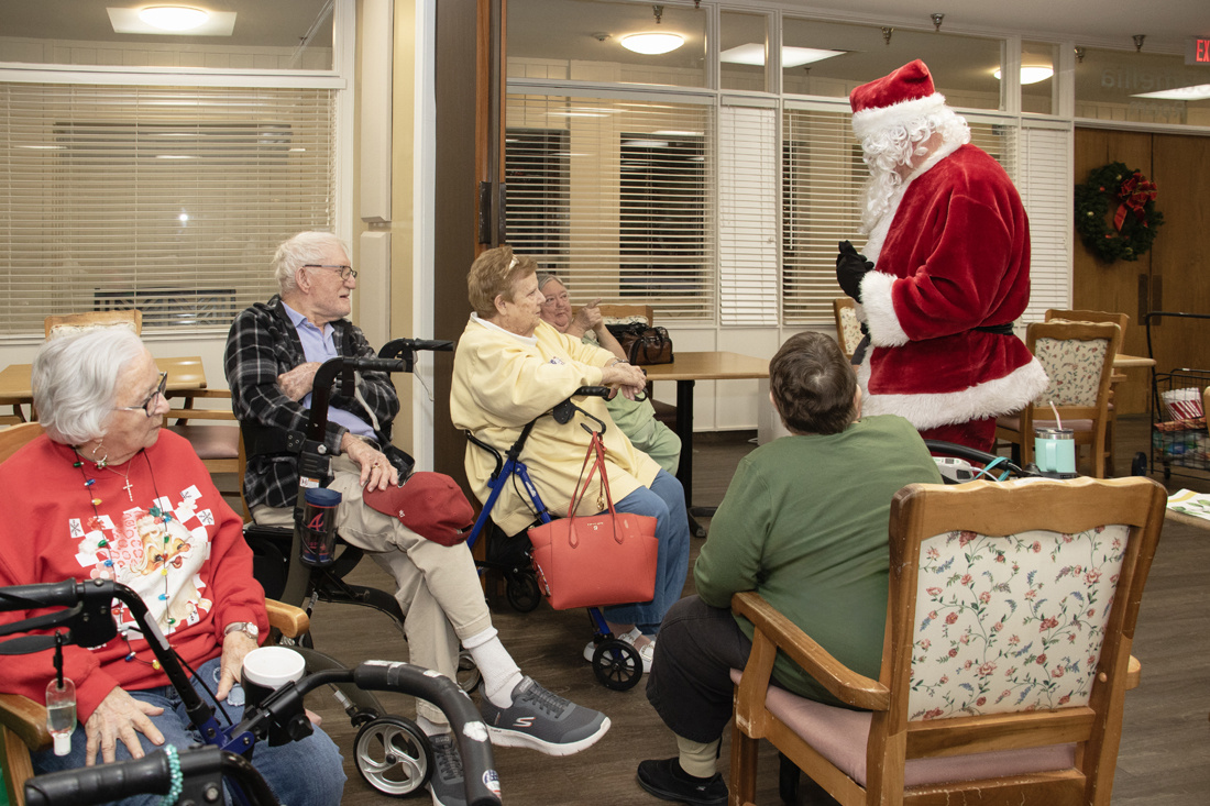 Americus RC 2024 Santa and Hot Cocoa (7862) 