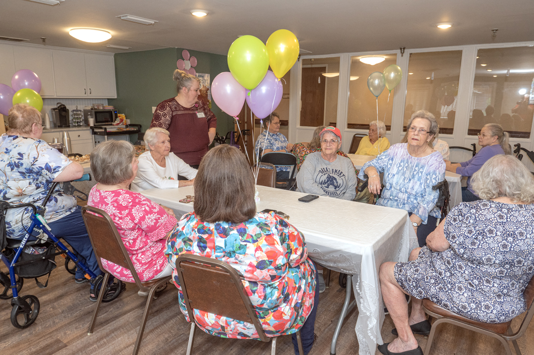 Americus Retirement Center Mothers Day_8522