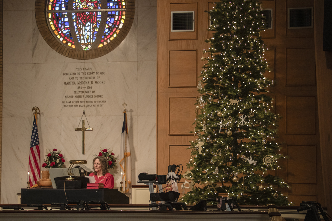 Americus Christmas at the Keyboard (6023)