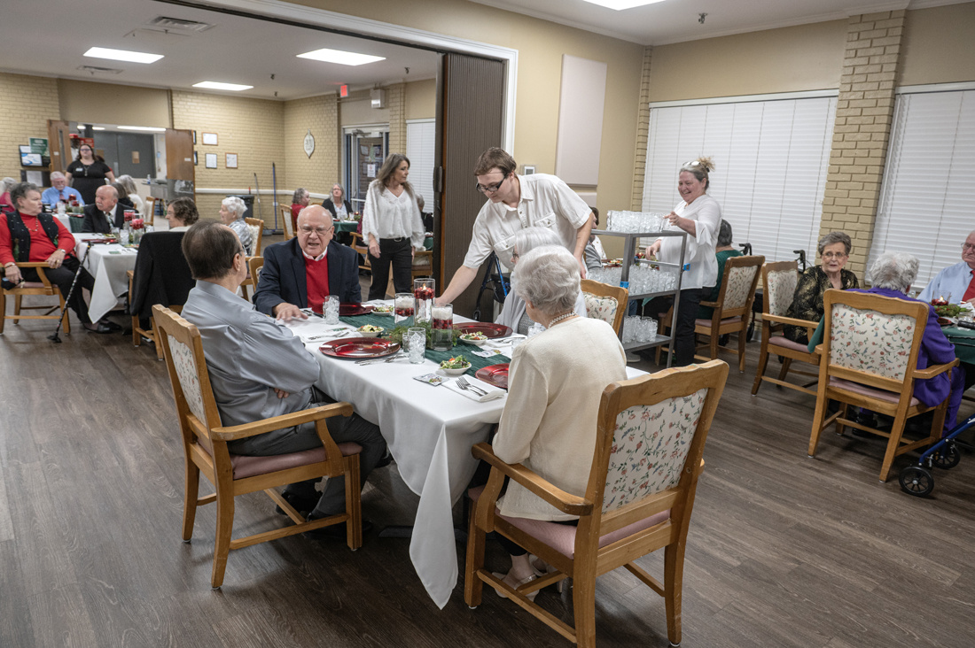 Americus_Christmas Dinner_5595