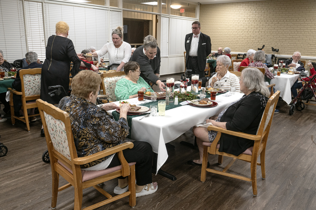 Americus_Christmas Dinner_5727