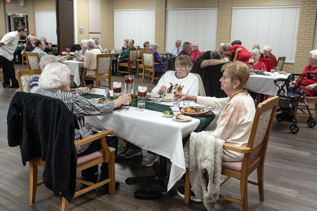 Americus_Christmas Dinner_5744