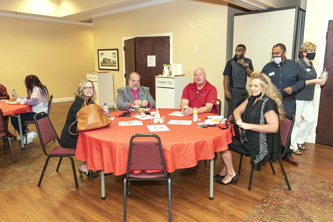 Columbus_Buscuits and Business_0706