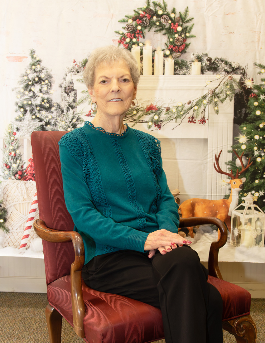 Macon 2024 Christmas Portraits (6422)