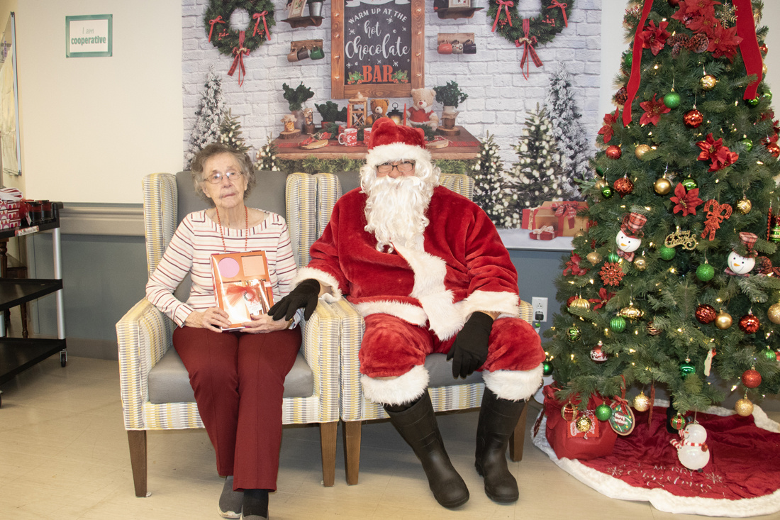 Mattie H. Marshall - 2024 Santa Visit (8487) 