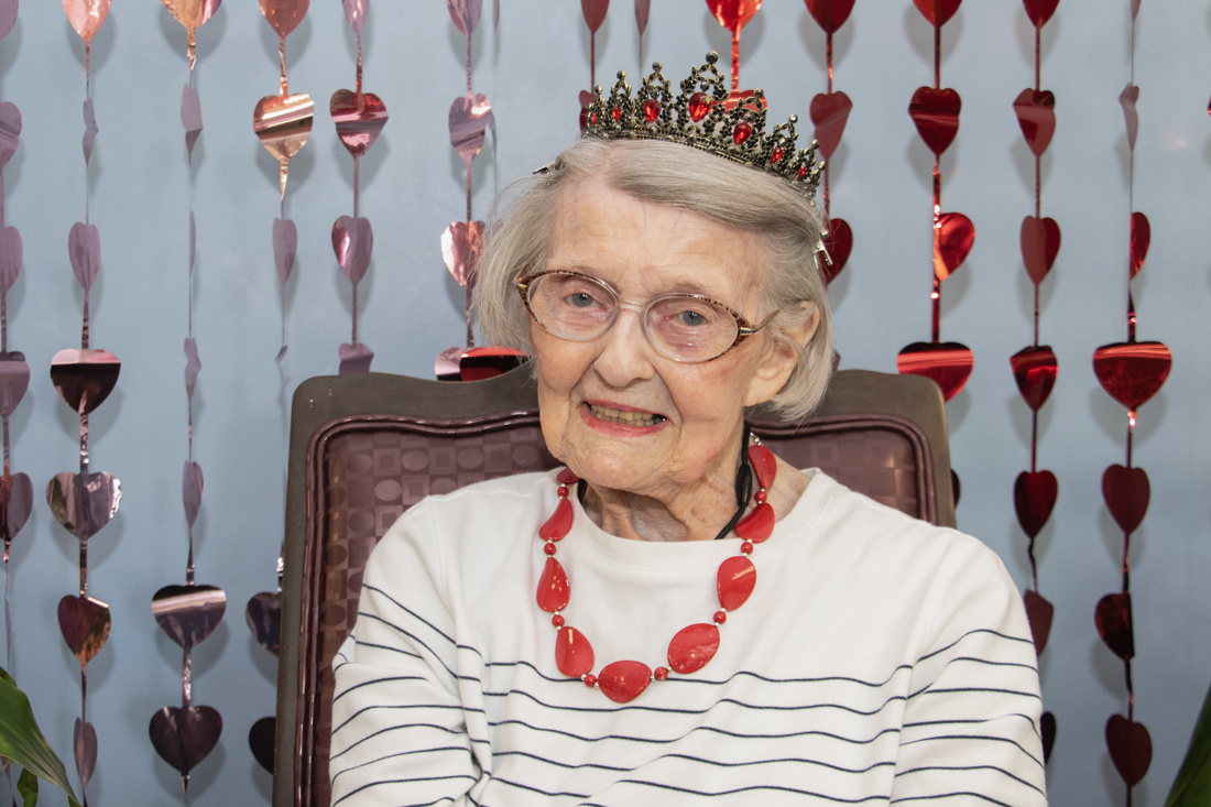 Richmond Hill Resident - Elizabeth Wilbanks 102nd Birthday (2328)