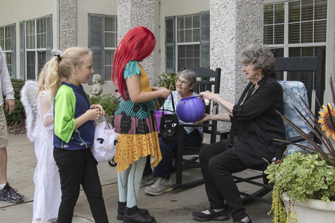 St. Simons Trick or Treating (5155)